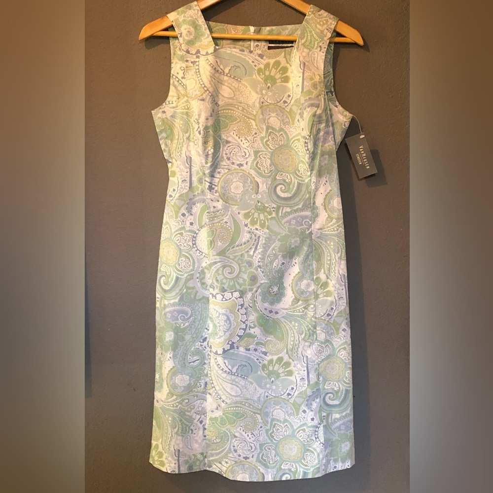 Beautiful Pasley Print Summer Dress
